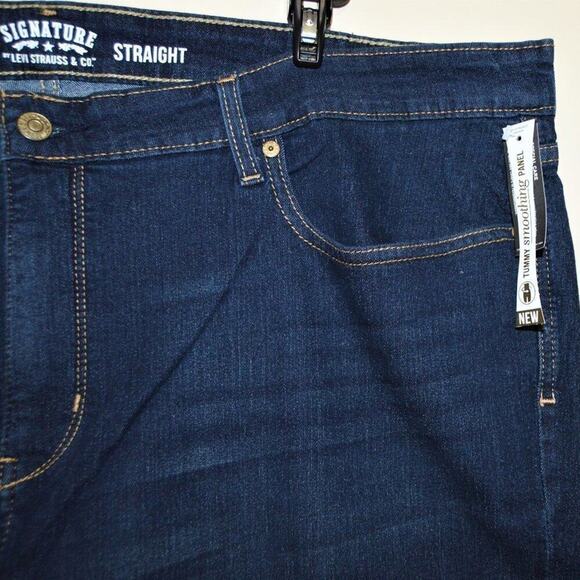 New Levi's Women's Plus Shaping Tummy Control High Rise Straight Denim Jeans 26W - Picture 3 of 5